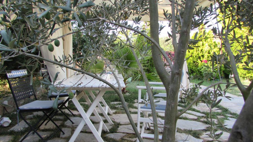 Ege Han Hotel Tenedos Buitenkant foto