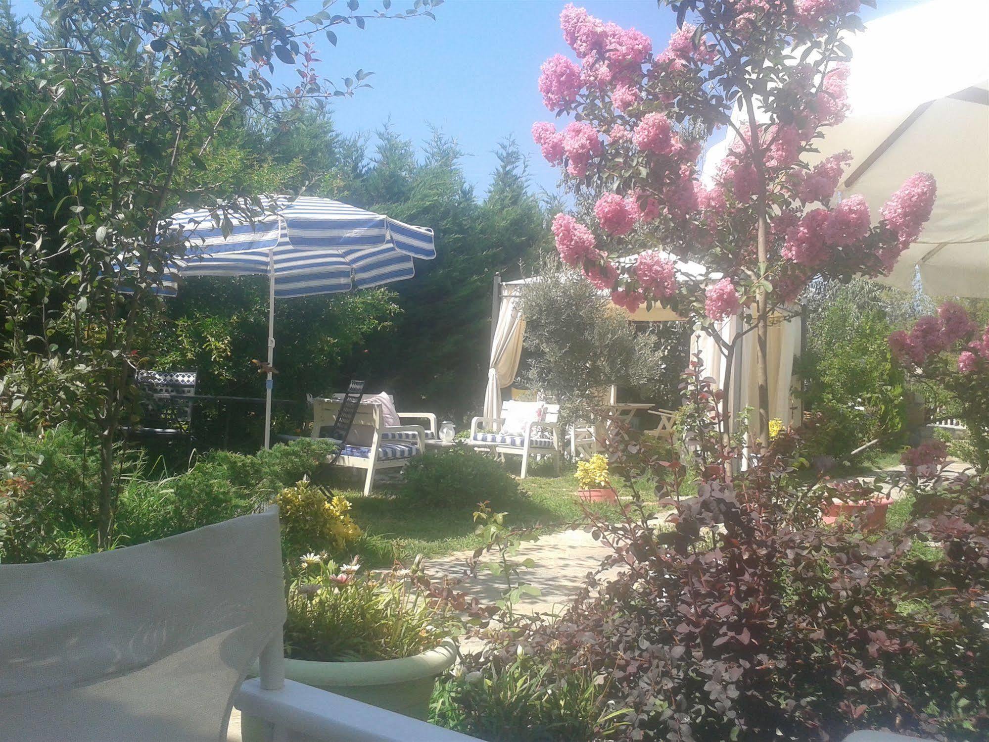 Ege Han Hotel Tenedos Buitenkant foto