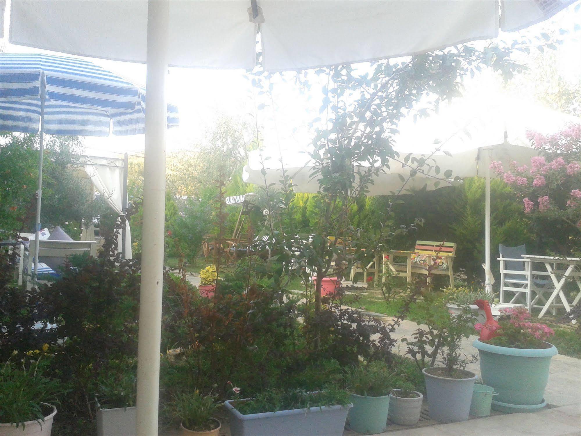 Ege Han Hotel Tenedos Buitenkant foto