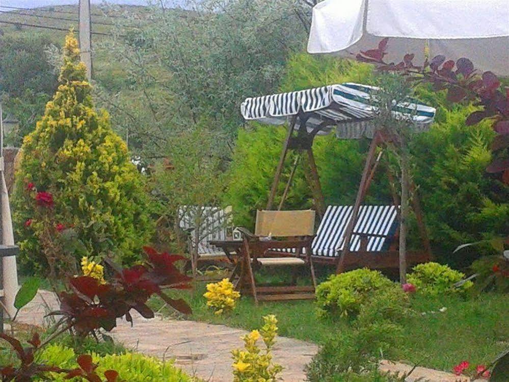 Ege Han Hotel Tenedos Buitenkant foto